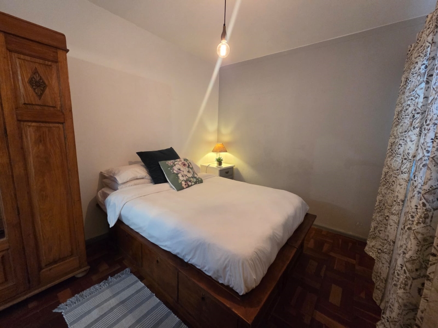 To Let 1 Bedroom Property for Rent in Sea Point Western Cape